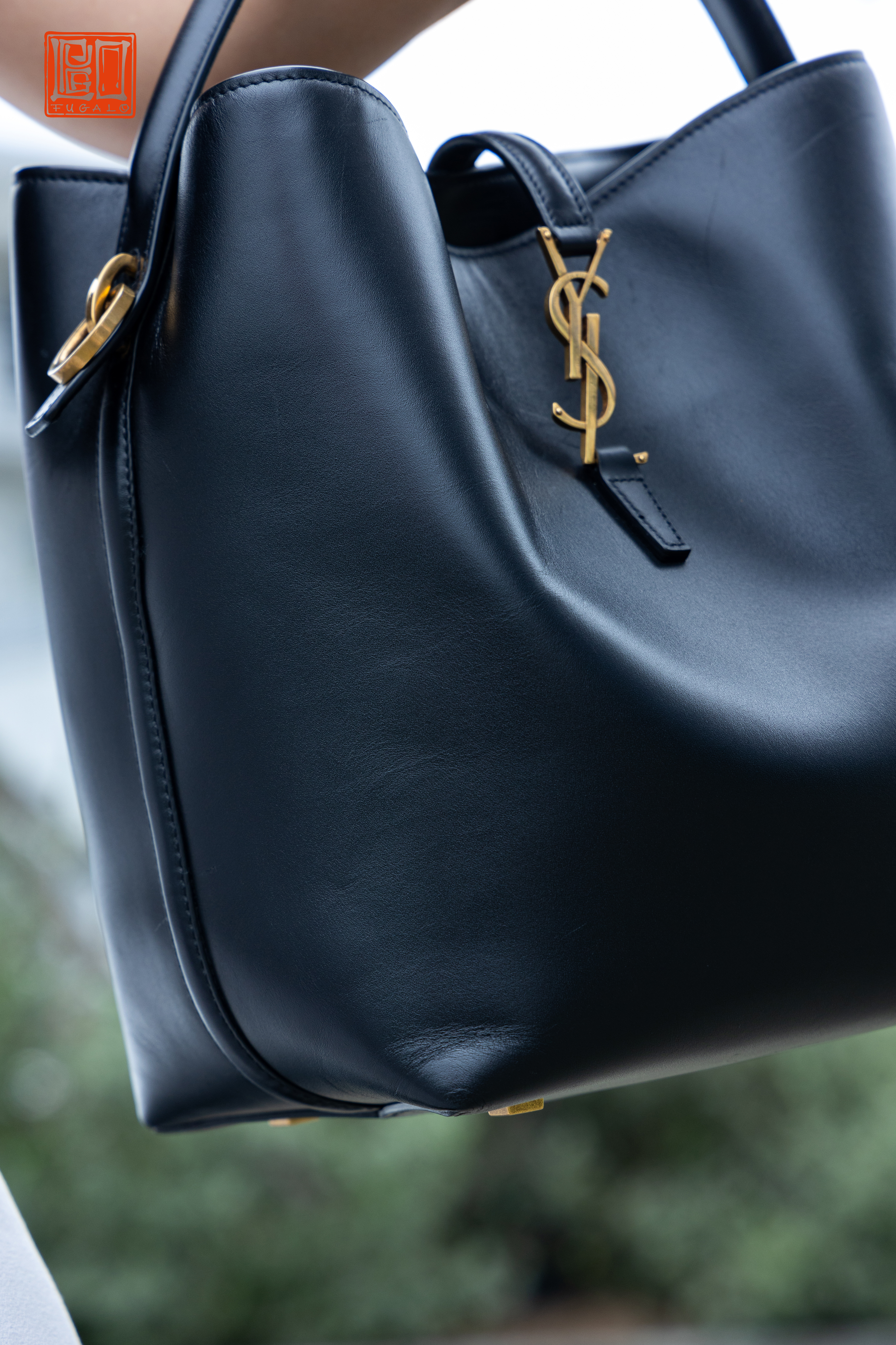 Saint Laurent Le 37 Small Leather Bucket Bag