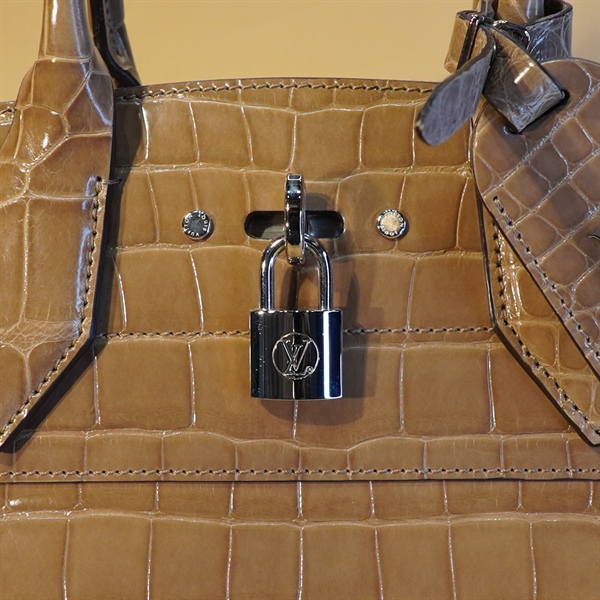 Túi LV Da Rắn Khoang+