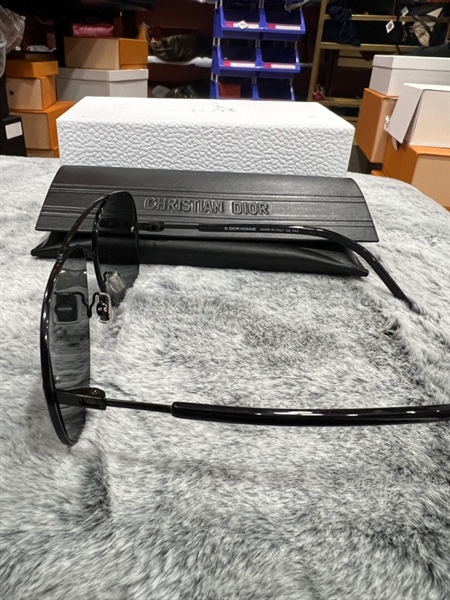 Kính dior đen KG+