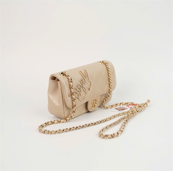 Túi Chanel Pre- Owned (23542172) màu be tai thỏ sz16 +