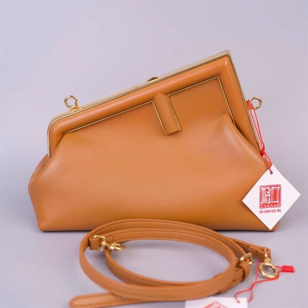 Túi Fendi nâu (8BP129ABVE2198321) sz24 (BQ) KG+