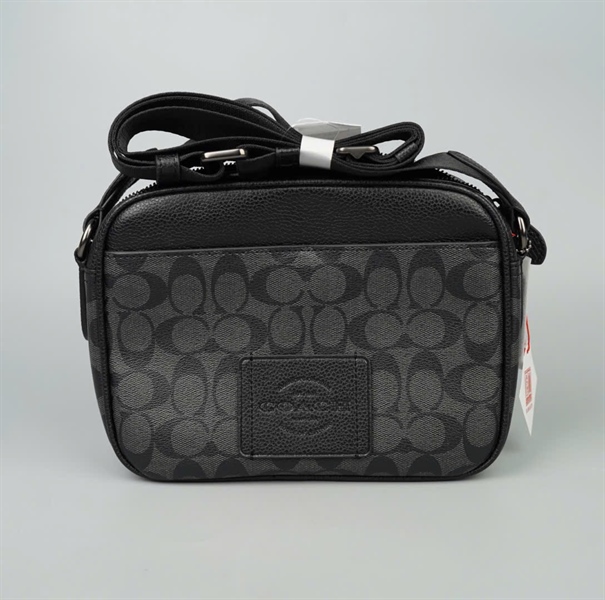 Túi Coach đeo chéo chữ đen sz24 +