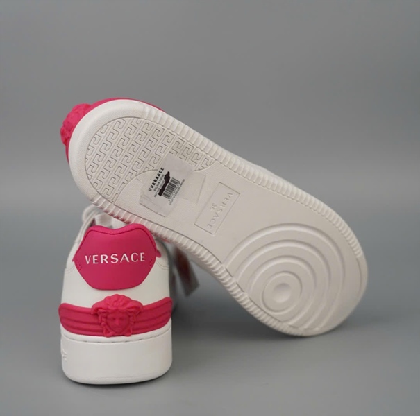 Giày Versace trắng viền hồng sz36 KG+