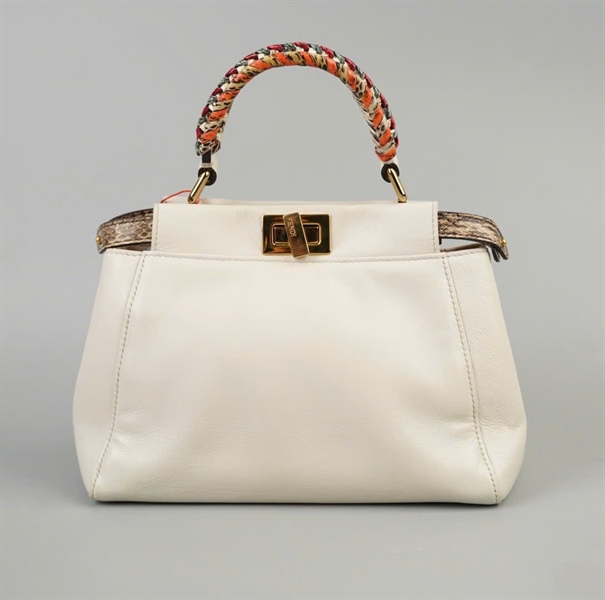 Túi Fendi trắng sz25 KG+