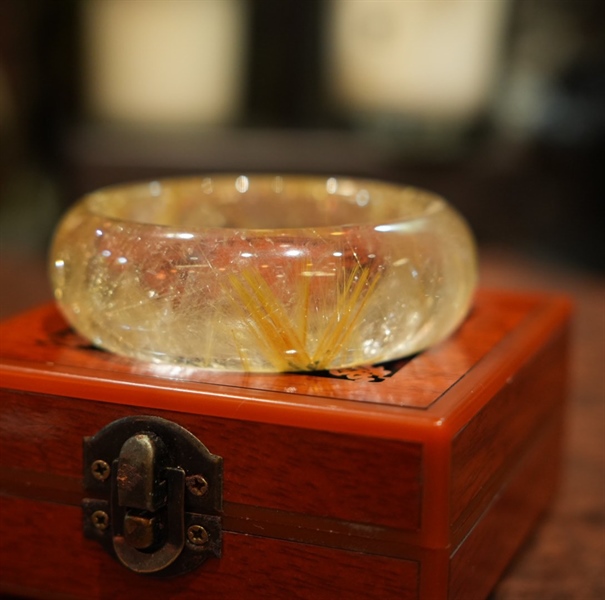 Vòng bản liền tóc vàng to KG+