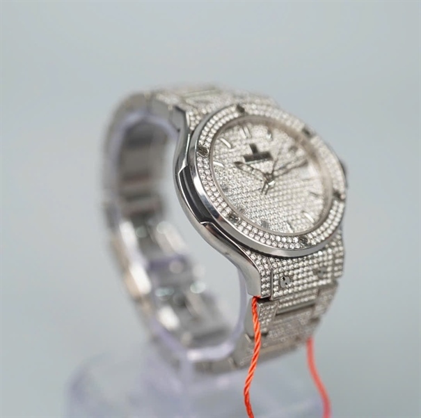 Đồng hồ Hublot trắng full đính đá (964623) sz40 KG+