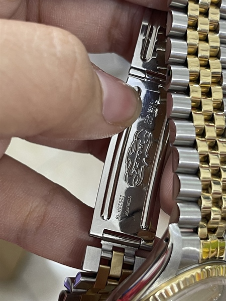 Đồng hồ Rolex mặt vàng số đính kc KG+ (62523H-18)