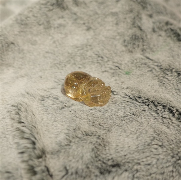 Cụ Tỳ Hưu thạch anh tóc vàng KG+