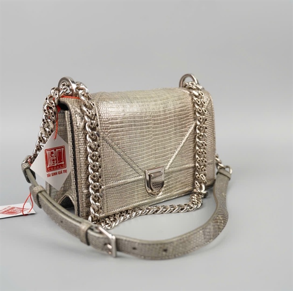 Túi Dior Woc màu bạc sz21 (BQ) KG+