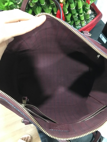 Túi LV Màu Đỏ Bầm+