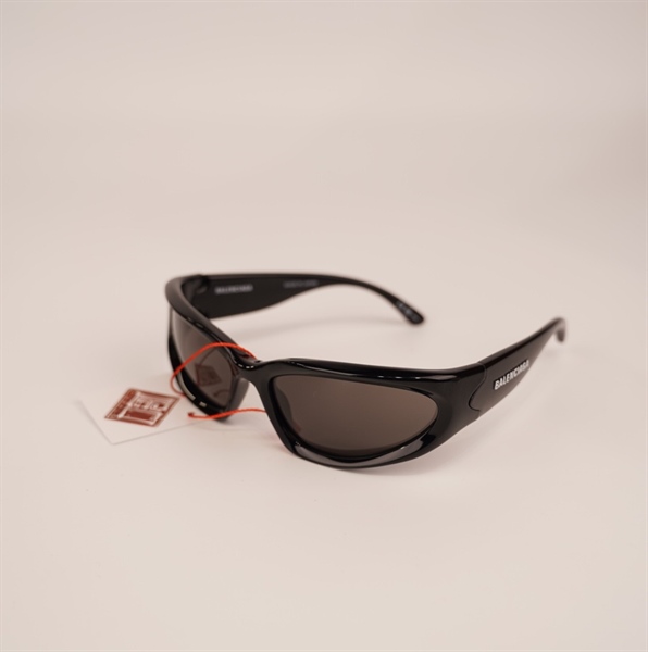 Kính Balenciaga đen chữ trắng KG+