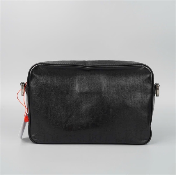 Túi Dior đeo chéo màu đen sz22 KG+