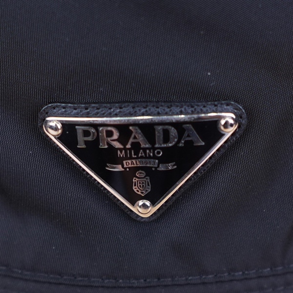 Nón Prada Đen+
