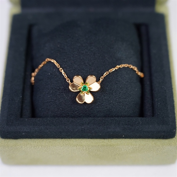 Vòng tay Van Cleef vàng đính đá xanh (JC860606) (LN) KG+