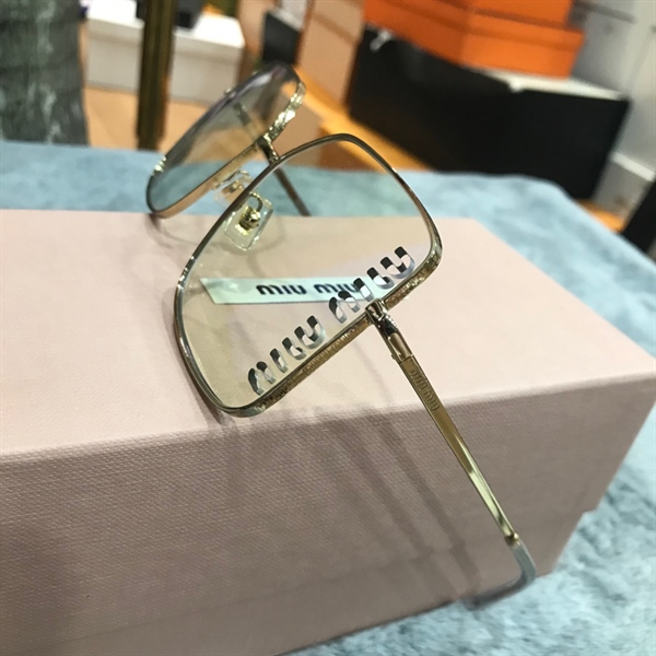 Kính MiuMiu mắt lớn gọng vàng KG+