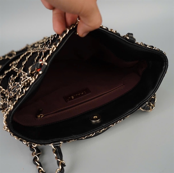 Túi Chanel Tote đen đan lưới (28999969) sz28 (HC)+