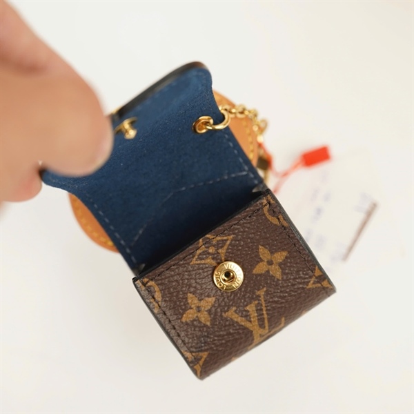 Charm LV hoa nâu đầu mèo (HC) +