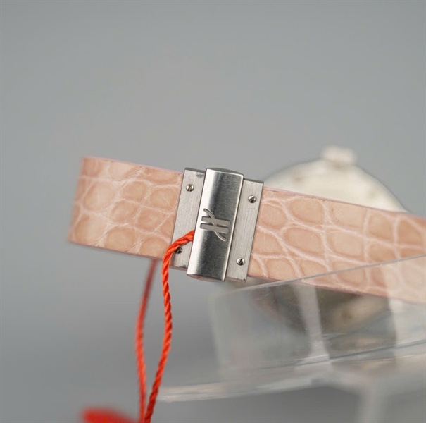 Đồng hồ Hublot mặt hồng đính hoa dây nude da trăn (484936) (LTB) KG+