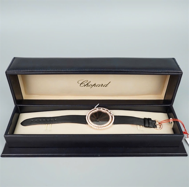 Đồng hồ Chopard dây đen mặt tròn đính ngôi sao (137626) (HC)+