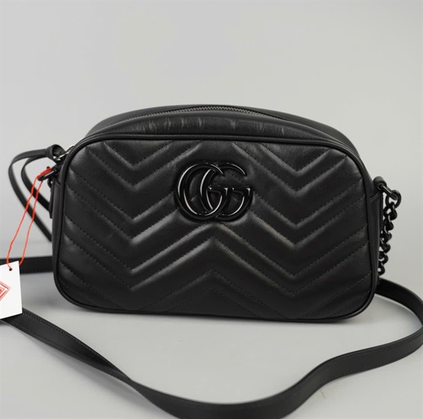 Túi GG Marmont đeo chéo đen (447632213317) sz24 (BMC)+