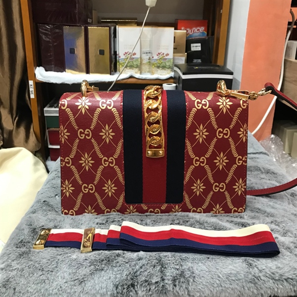 Túi GG đỏ họa tiết lá vàng 25cm+
