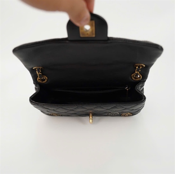 Túi Chanel charm đen (20642114) size 20 KG+