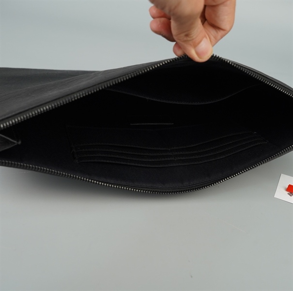 Túi YSL Clutch đen da cá sấu (Manly) sz35 KG+