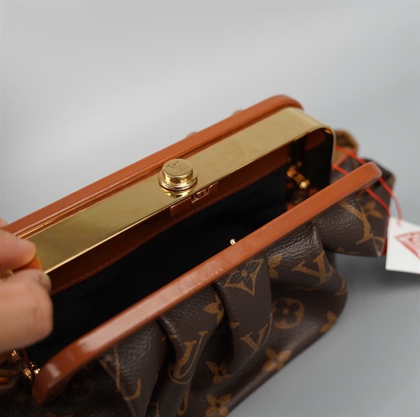 Túi LV Boursicot hoa nâu 2 màu ( PL0270) sz25 (HC) +
