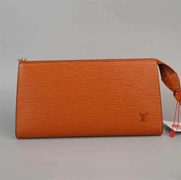 Túi LV Clutch vân cam sz24 +