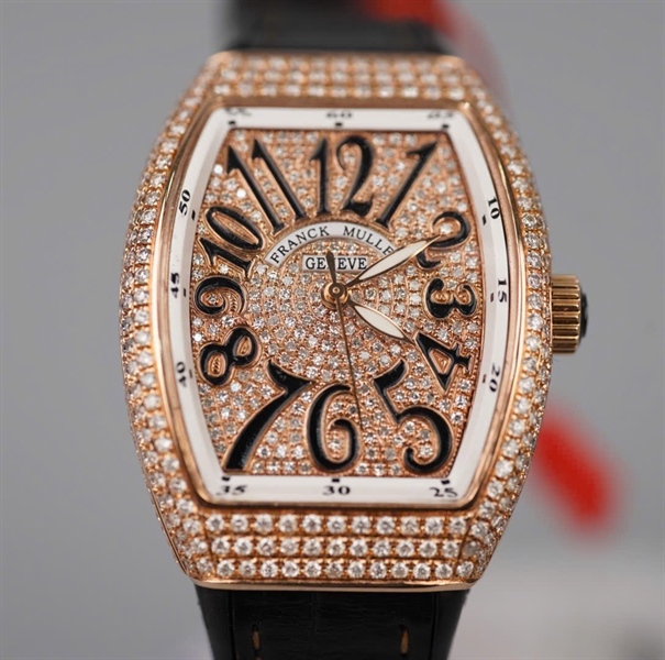 Đồng hồ Franck Muller mặt vuông viền đính đá dây đen (no208) (HC) KG+