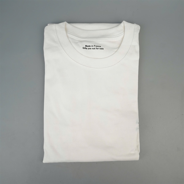 Áo thun Chanel trắng cổ tròn size XL +