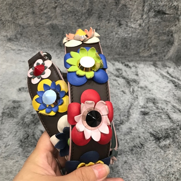 Strap Fendi hoa màu KG+