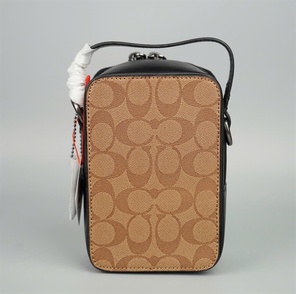 Túi Coach đeo chéo dáng đứng màu nâu sz11 +