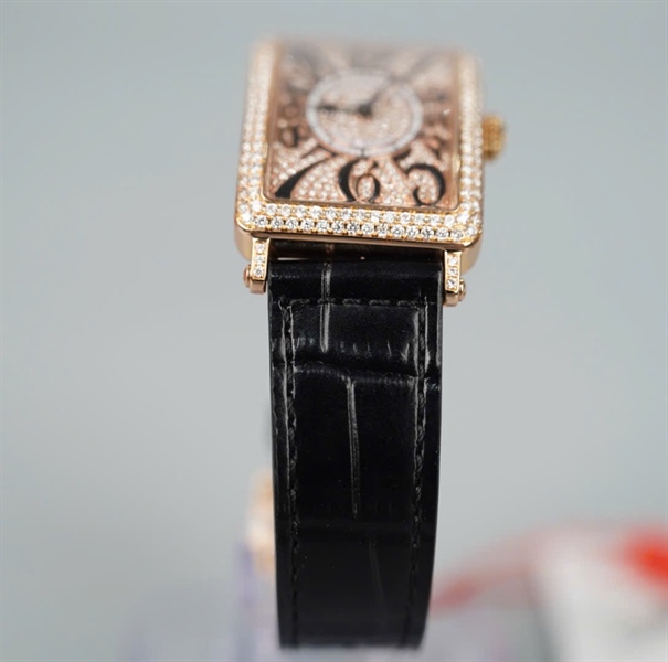 Đồng hồ Franck Muller dây đen mặt vuông đính đá (No2236) (HC) KG+
