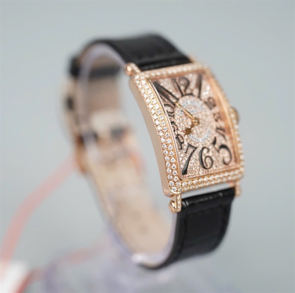 Đồng hồ Franck Muller dây đen mặt vàng đính đá (No676) (HC) KG+