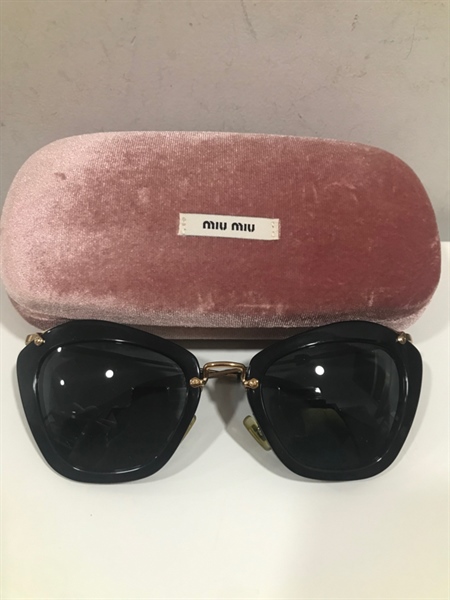 Kính MiuMiu Đen Viền Vàng KG+