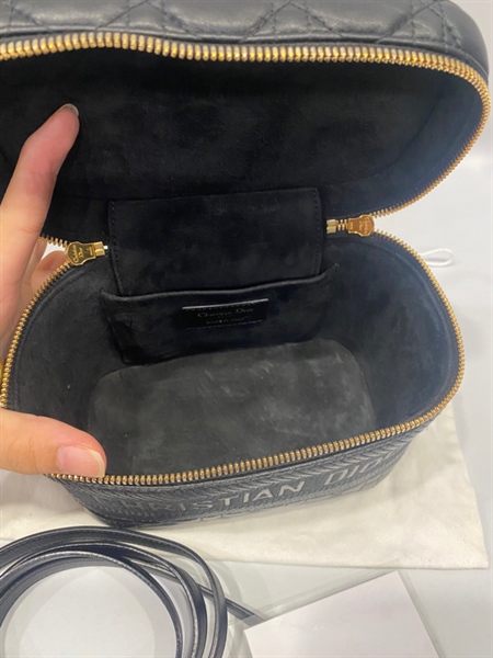 Vanity dior KG+