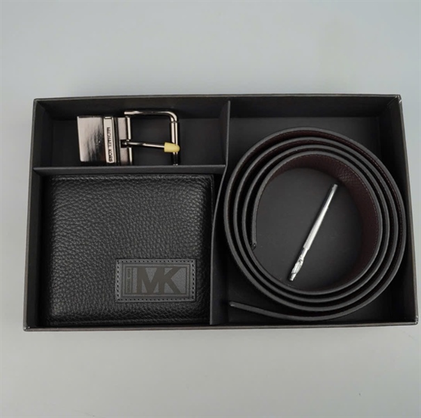 Ví + thắt lưng MK đen +