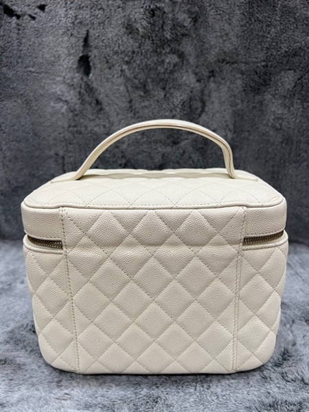 Túi cốp Chanel màu trắng (27273417) KG+