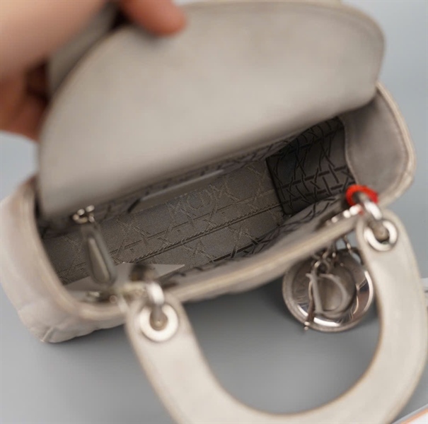 Túi Dior lady màu xám (17-BO-0135) sz mini KG+