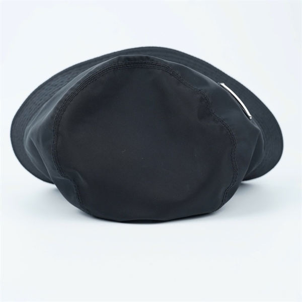 Nón Prada đen (A-T) KG+