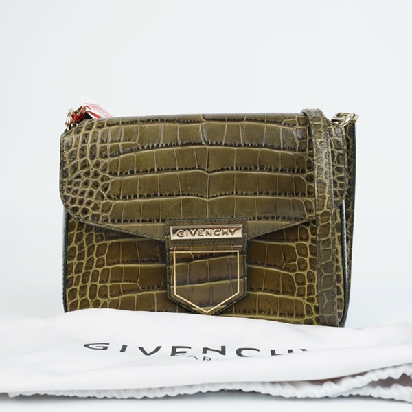 Túi Givenchy xanh dập vân sz24 KG+