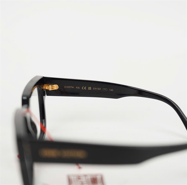 Mắt kính LV màu đen (Z1597W93L) (HC) KG+