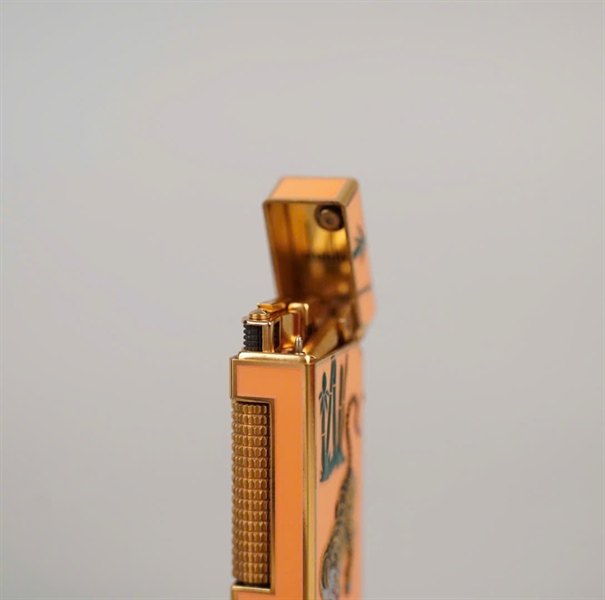 Bật lửa Dunhill cam hình hổ (RE24163) KG+