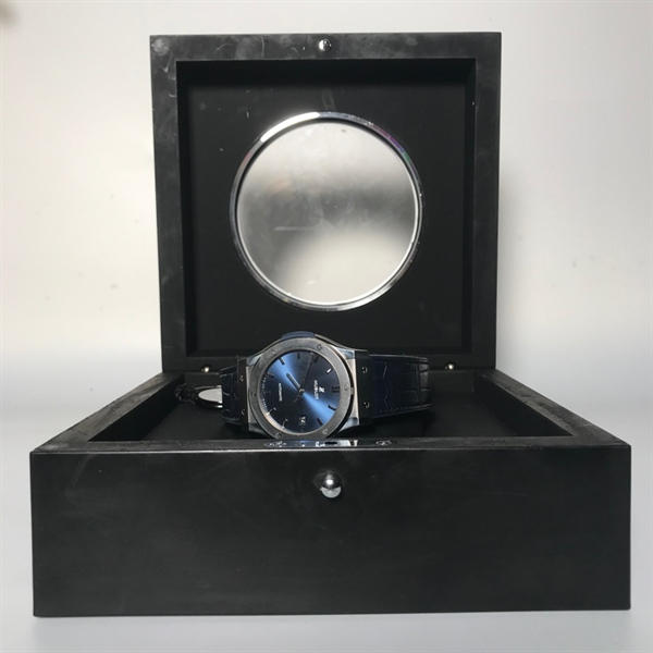 Đồng hồ Hublot (A Kik) +