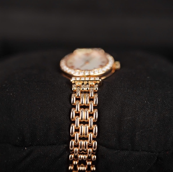Đồng hồ Chopard mặt tròn màu vàng (584337) sz22 (HC) +