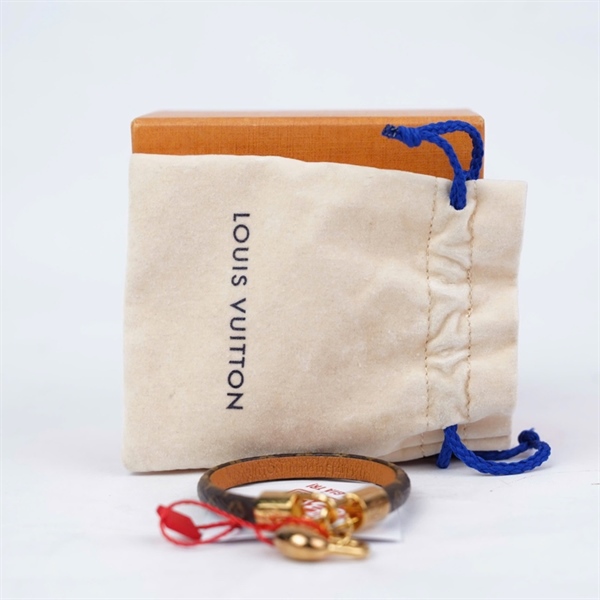 Vòng tay LV hoa nâu khóa trái tim vàng (A-T) KG+