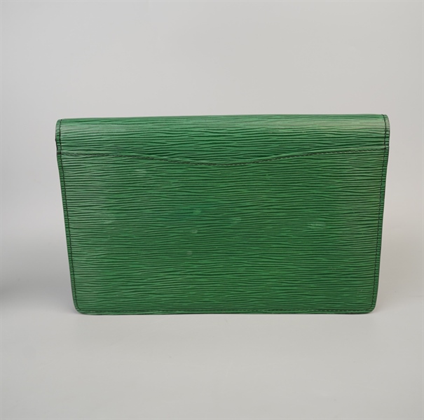 Túi LV Clutch vân xanh lá sz27 +