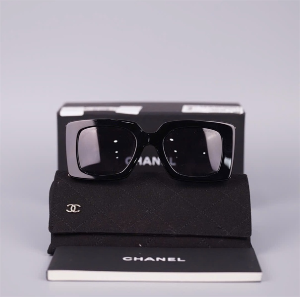 Kính Chanel đen gọng vuông 5480-H +