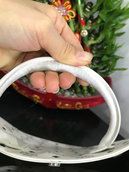 Túi MCM onthego Trắng Kèm Pound+